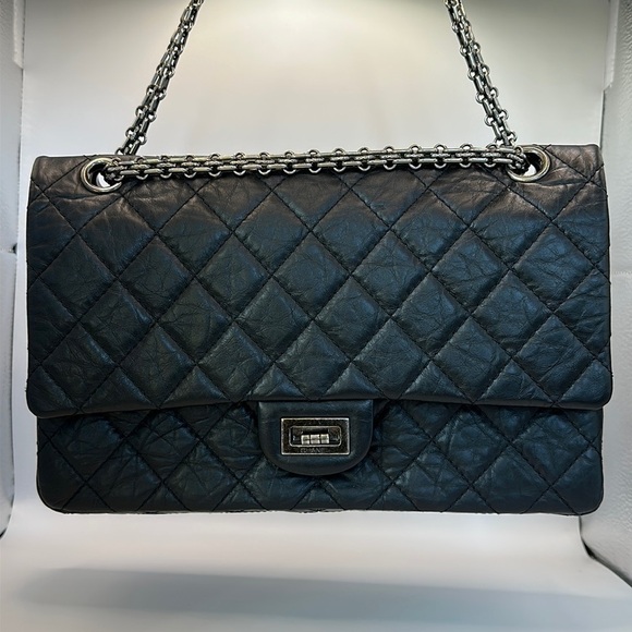 Chanel 2.55 Reissue 227 – Black Aged Calfskin, Ruthenium Hardware – Double Flap - Picture 2 of 12